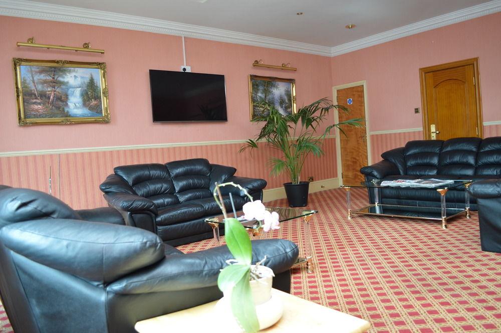 Фото Leigham Court Hotel