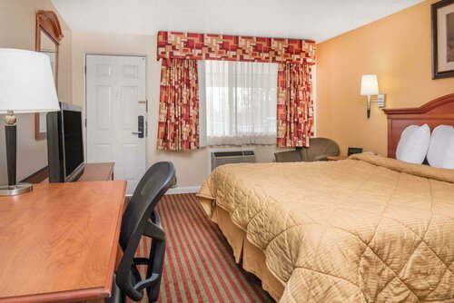 Гостиница Travelodge by Wyndham Klamath Falls в Кламат Фолс