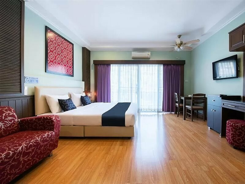 Фото Blooming Hill Boutique Suites