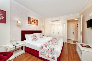 ‪Adalya Port Hotel‬ (Antalya, Muratpasa District, Selcuk Neighborhood, Iskele Avenue, 72), hotel