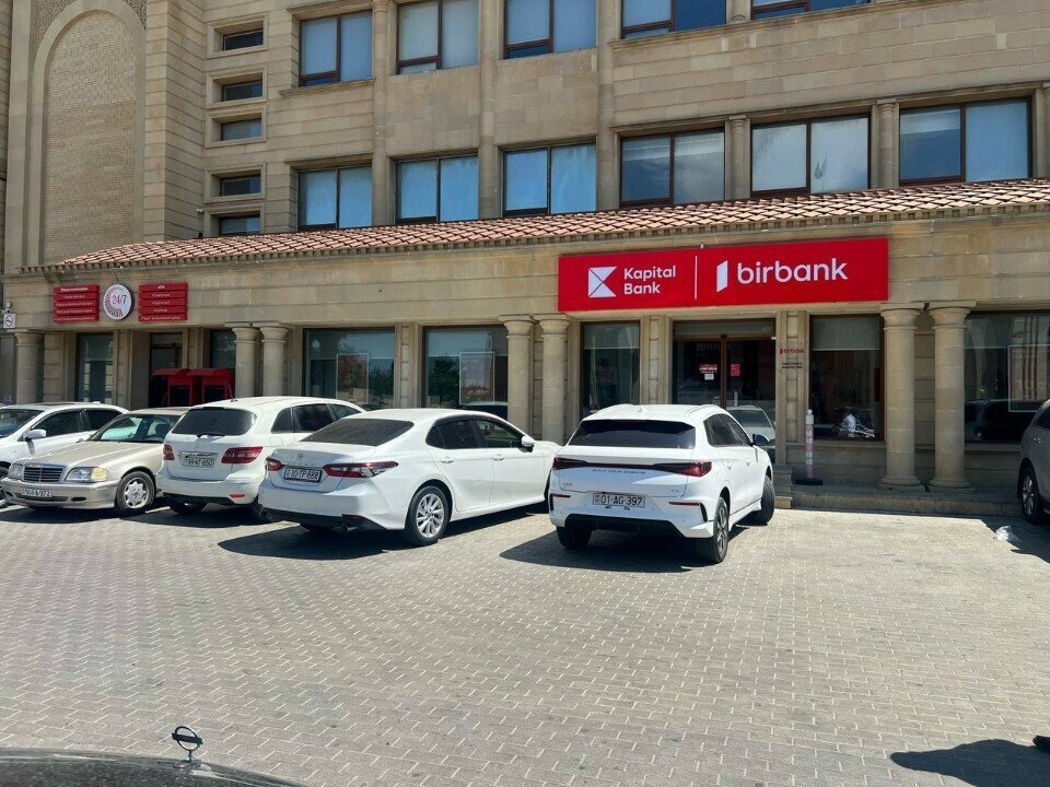 Bank Badamdar kapital bank, Bakı, foto