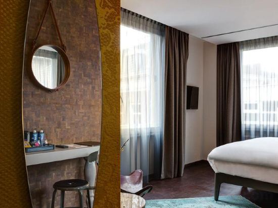 Фото Hotel V Nesplein