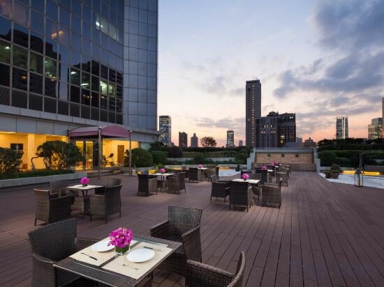 Фото Jin Jiang Tower