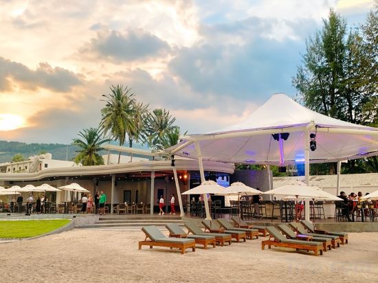 Фото Amora Beach Resort Phuket