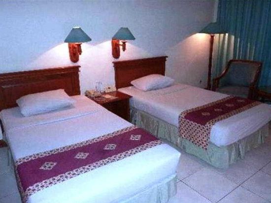 Фото Kedaton Hotel
