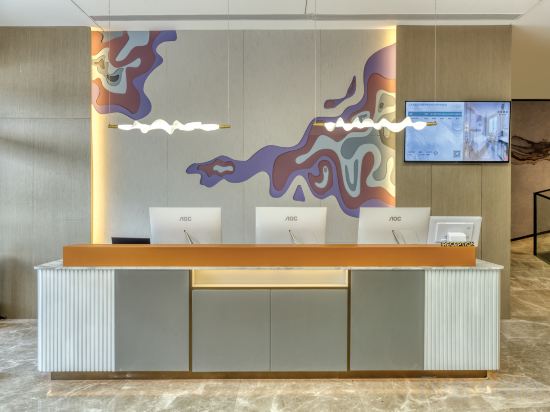 Фото Elong Hotel