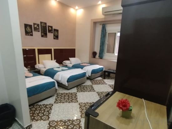 Фото The Emerald Hostel