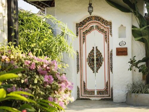 Внешний вид отеля Hotel Puri Tempo Doeloe в Денпасаре, фото 4