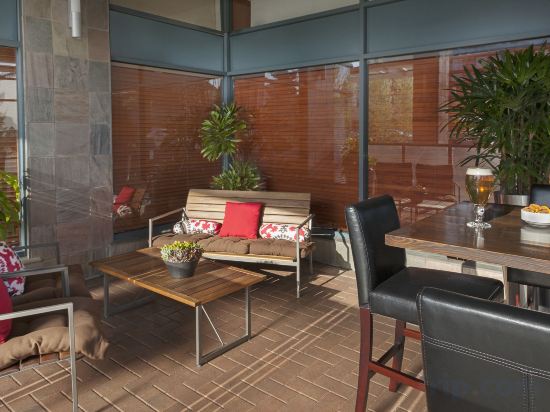 Фото Vancouver Airport Marriott