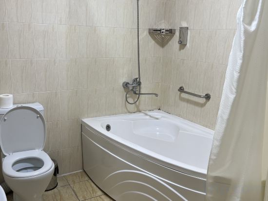 Фото Makon Hotel