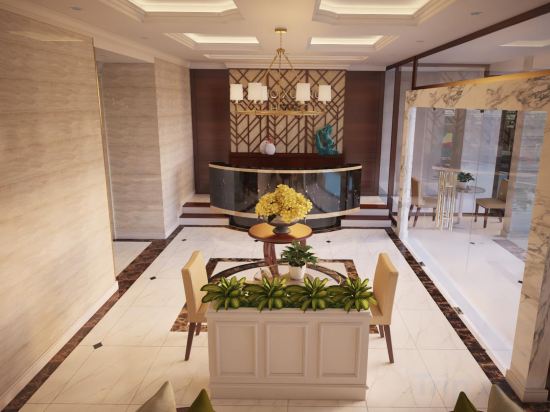 Фото Conifer Grand Hotel