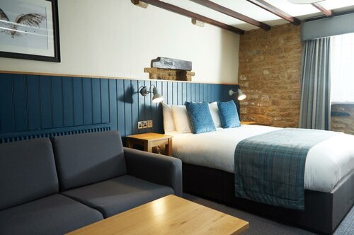 Гостиница Red Lion Hotel Adderbury by Greene King Inns