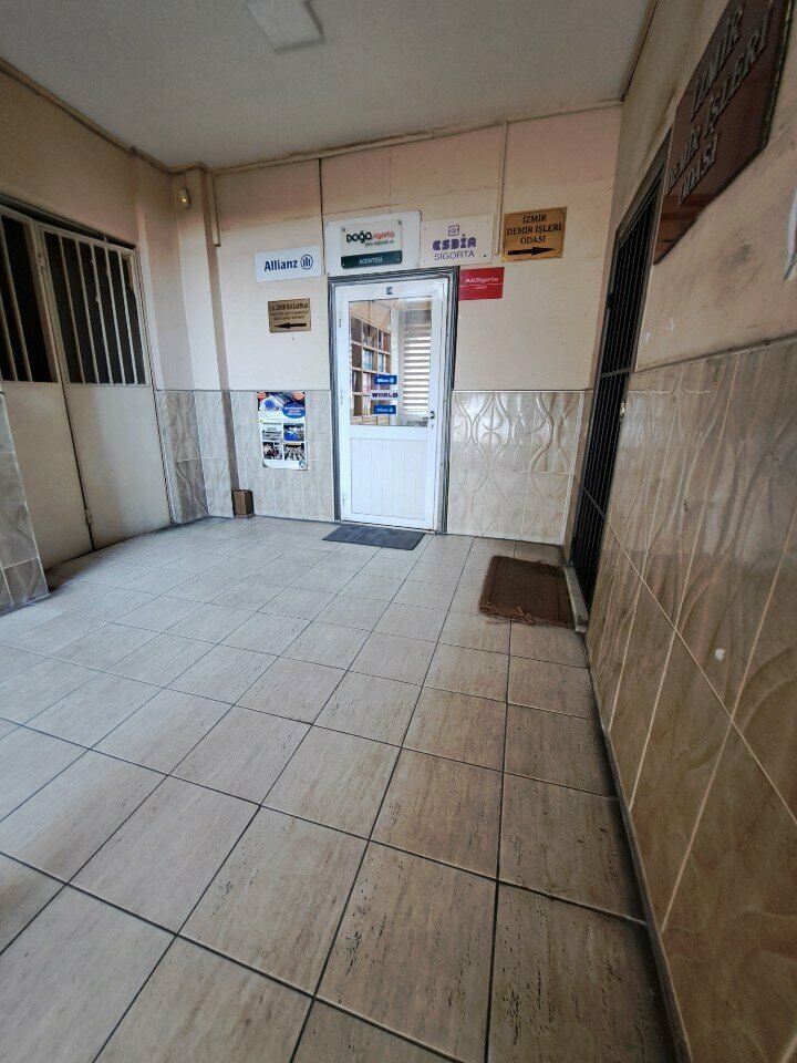 Insurance broker Esbi̇r Si̇gorta Konak, Izmir, photo