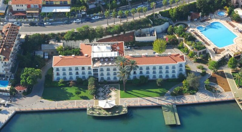 Гостиница Ece Saray Marina & Resort в Фетхие