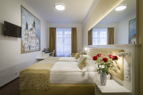 Гостиница Hotel Taurus в Праге
