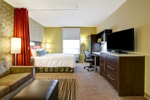 Гостиница Home2 Suites by Hilton West Edmonton, Alberta, Canada в Эдмонтоне