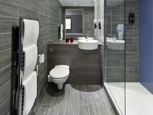 Гостиница Village Hotel Edinburgh