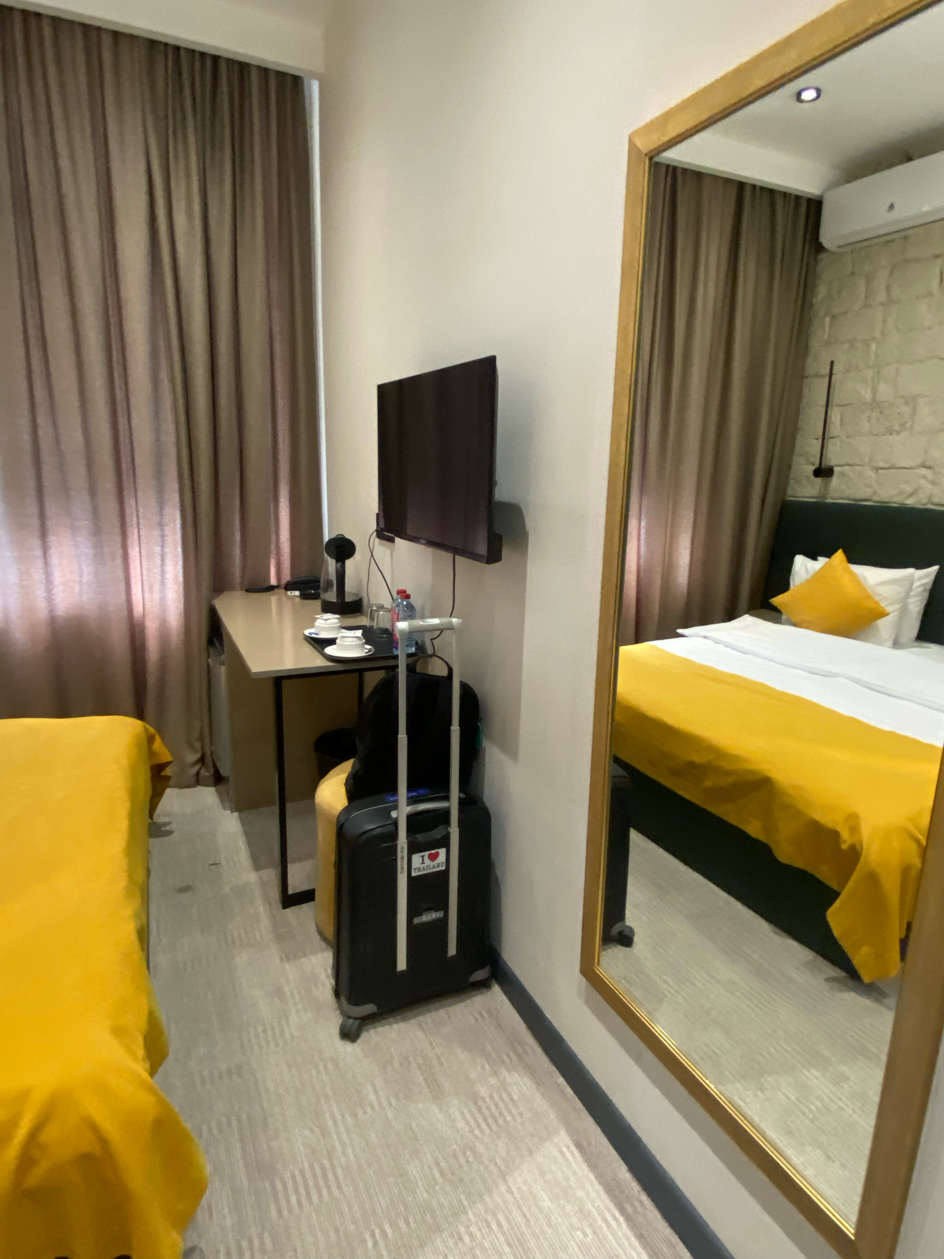 Фото Twelve Inn Hotel