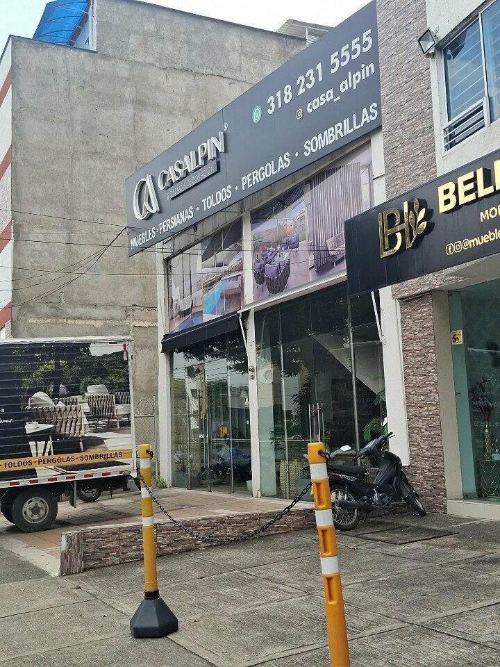 Blinds and roller blinds Casa Alpin, Cali, photo