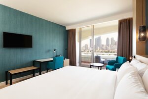 отель Occidental Sharjah Grand