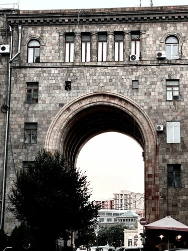 Внешний вид отеля Yerevan Place Hotel в Ереване, фото 4