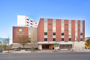 Гостиница Holiday Inn Express & Suites Austin Downtown - University, an Ihg Hotel
