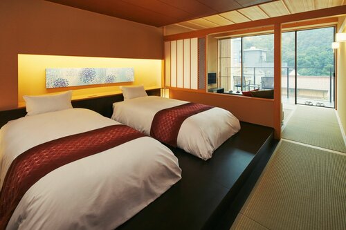 Гостиница Hoshino Resorts Kai Kaga