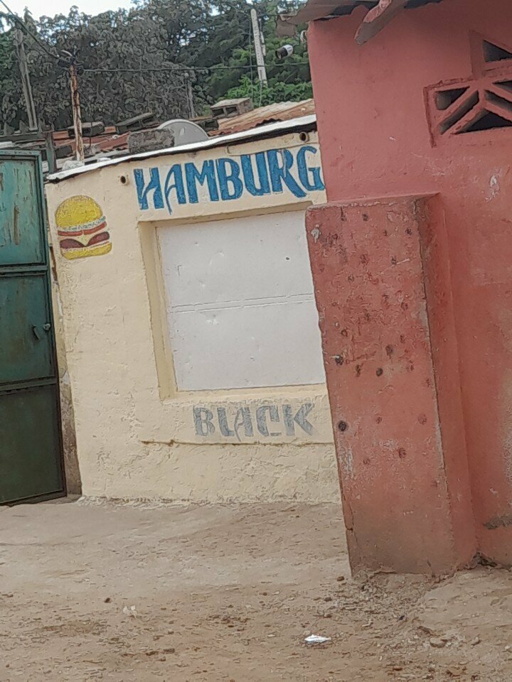 Cafe Hamburgaria, Loanda, photo