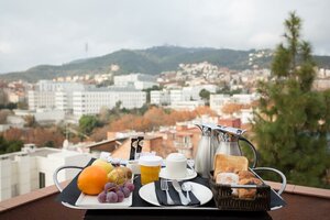 Гостиница Отель Catalonia Park Güell
