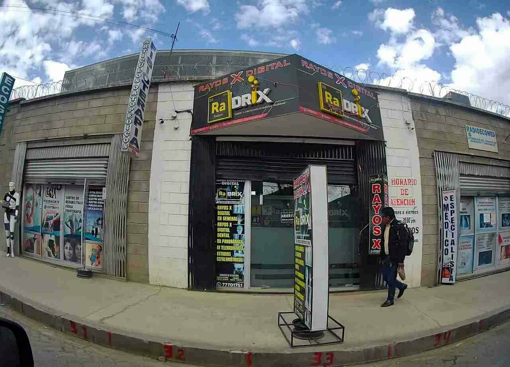 Medical center, clinic Radrix, El Alto, photo