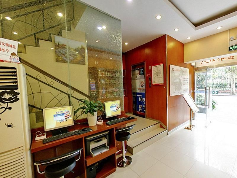 Фото Hanting Hotel Shanghai Zhongshan Park Branch 2