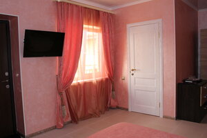 Let hotel