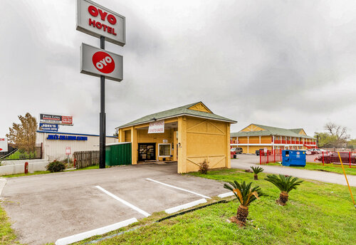 Гостиница Oyo Hotel San Antonio Lackland near Seaworld в Сан-Антонио