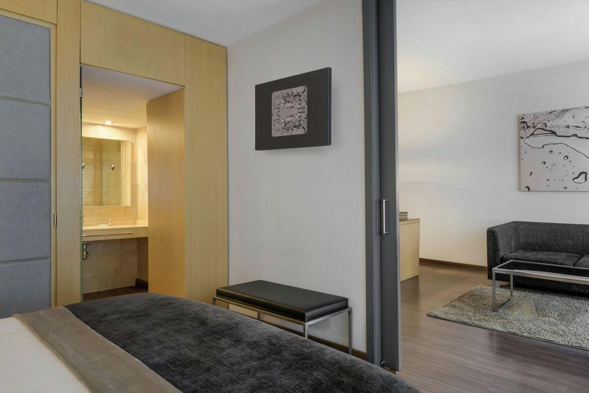 Фото Ac Victoria Suites