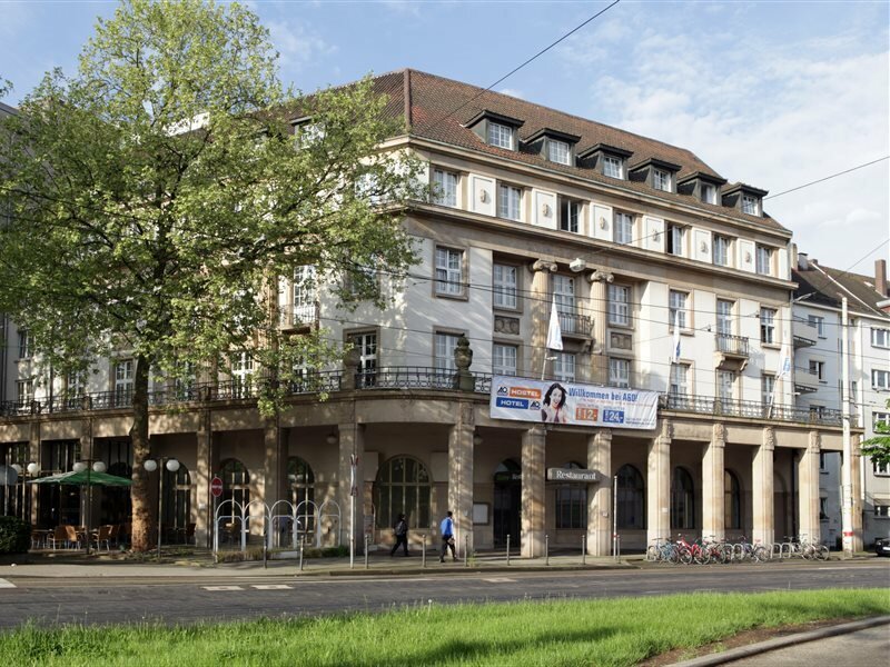 Фото отеля 1