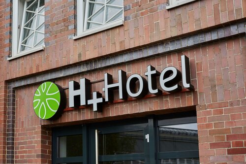 Гостиница H+ Hotel Lubeck в Любеке
