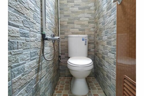 Гостиница Eiffel Residence Petojo - Female Only в Джакарте