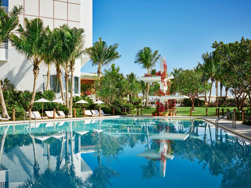 Гостиница The Miami Beach Edition в Майами-Бич