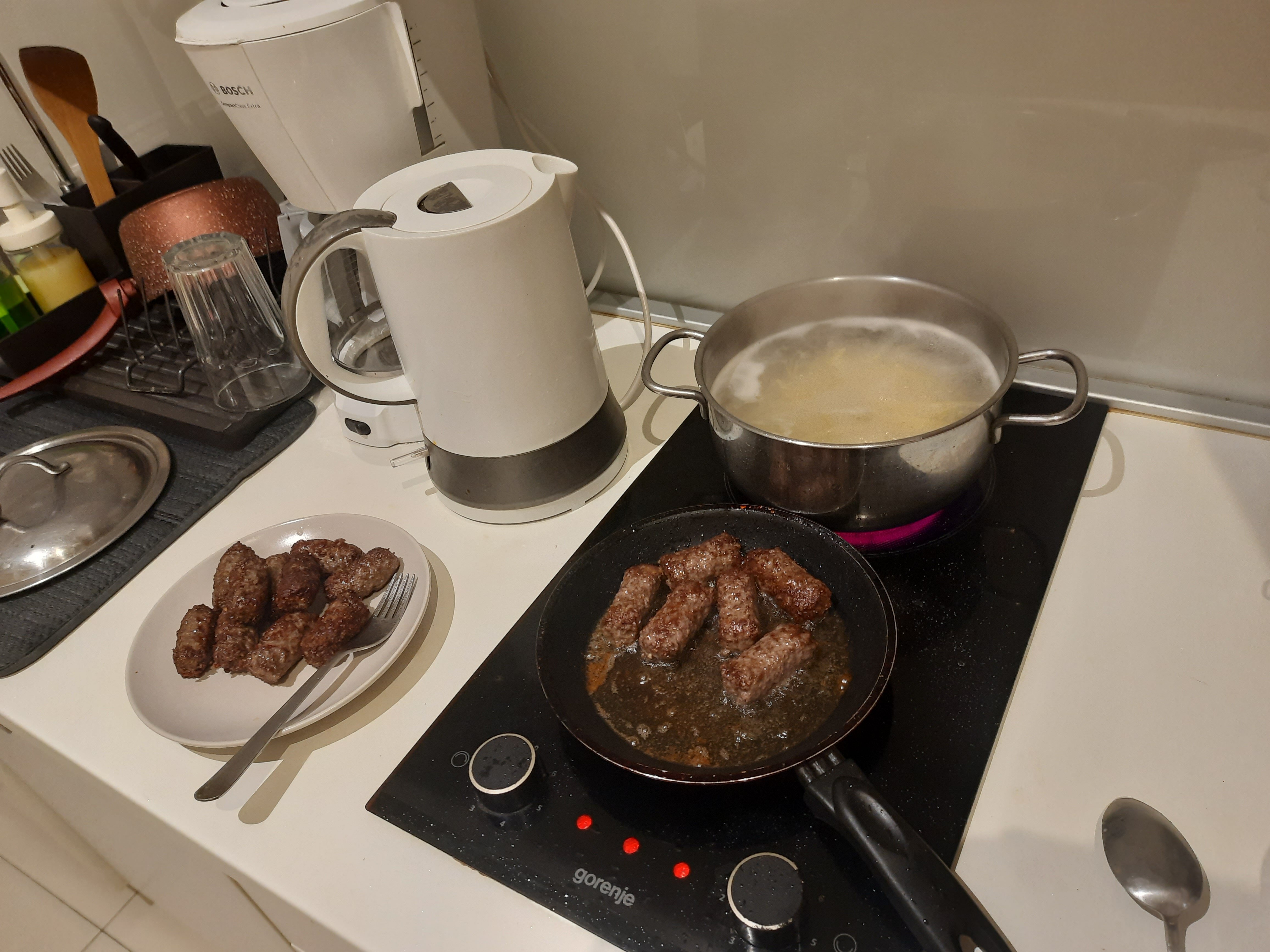 Фото Hostel Karavan Inn