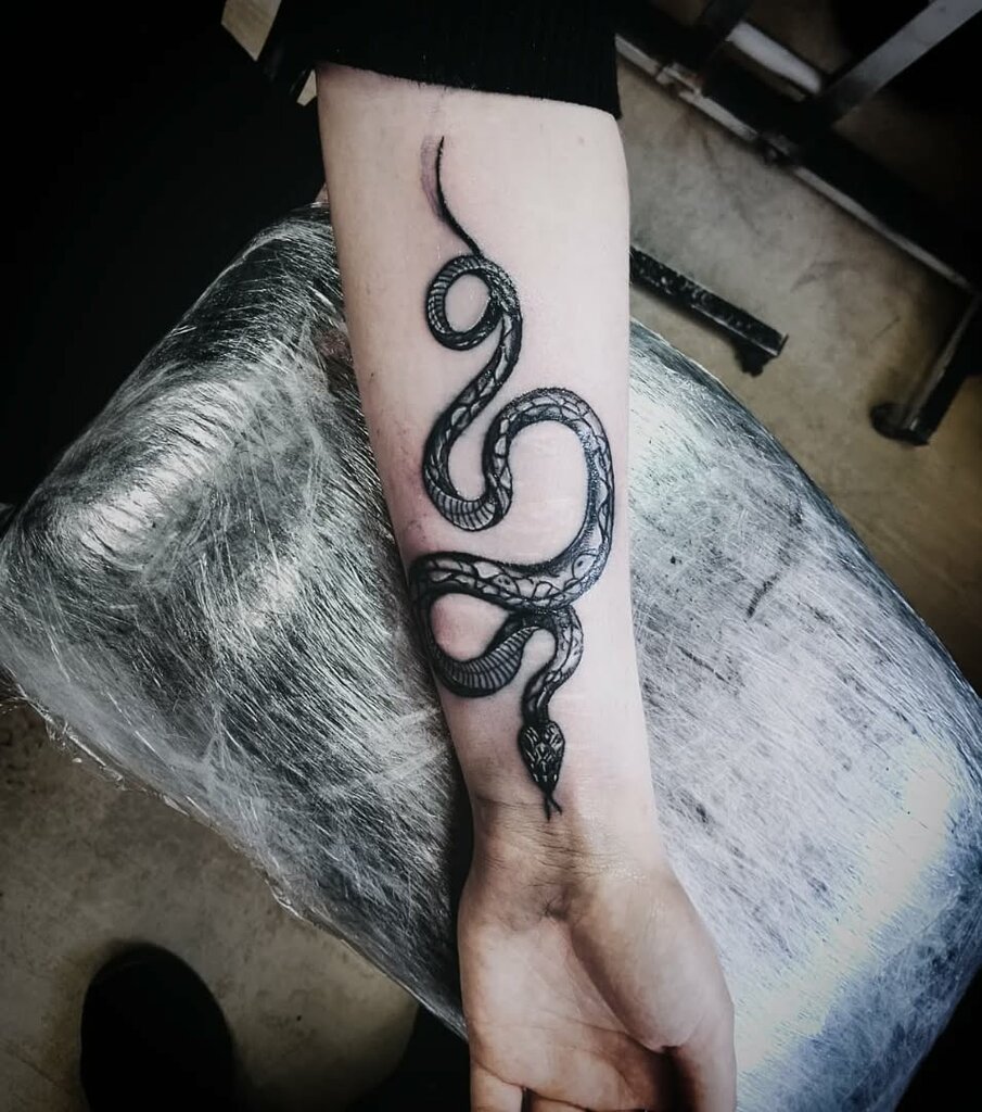 Tattoo studio Vadimtattoo Grizzly, Astana, photo