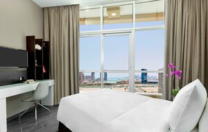Staybridge Suites - Doha Lusail, an IHG Hotel (Al Daayen, Zone 69, Jabal Thuaileb, Mehzem Street, 2), hotel