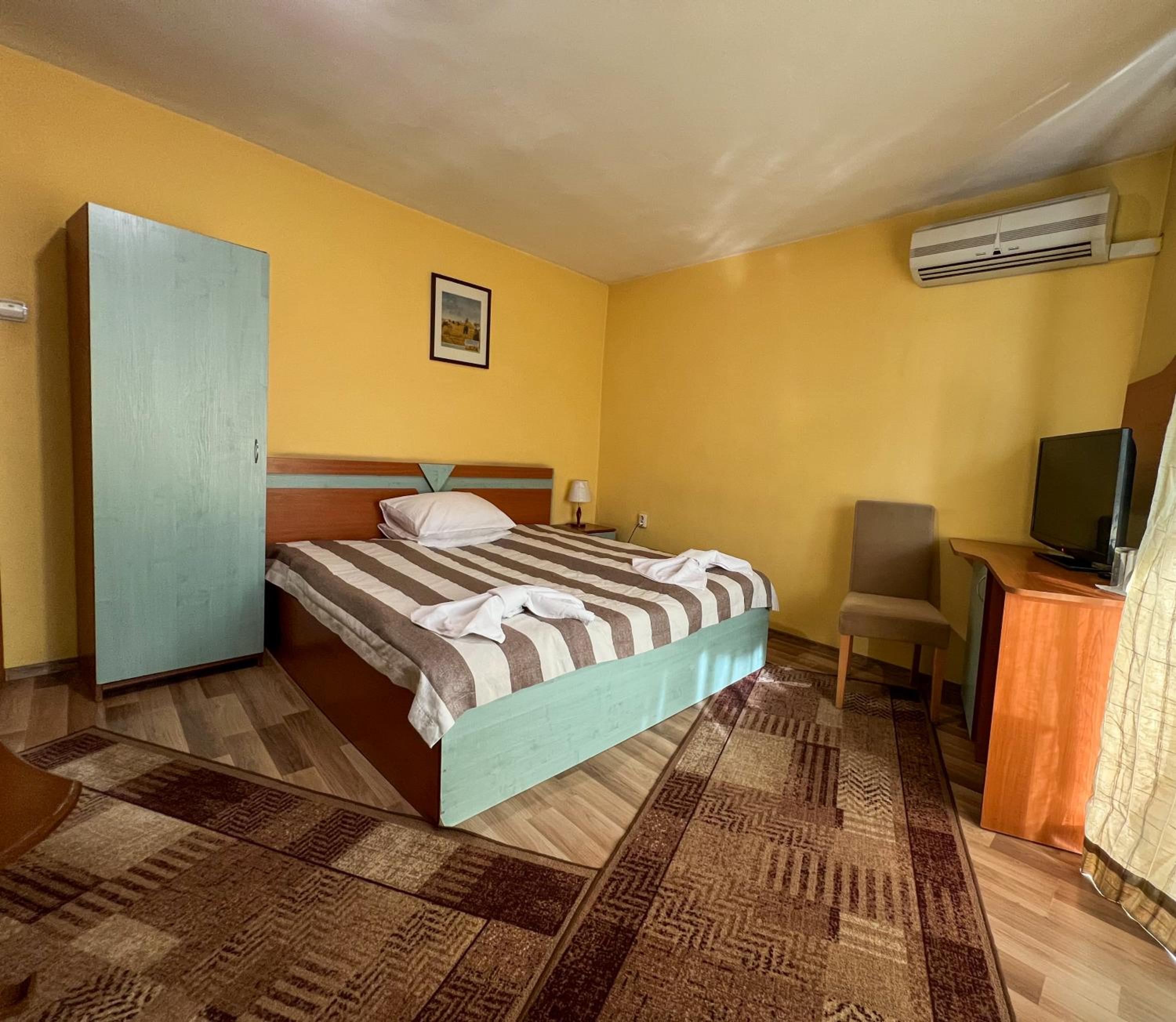 Фото Hotel Alpha