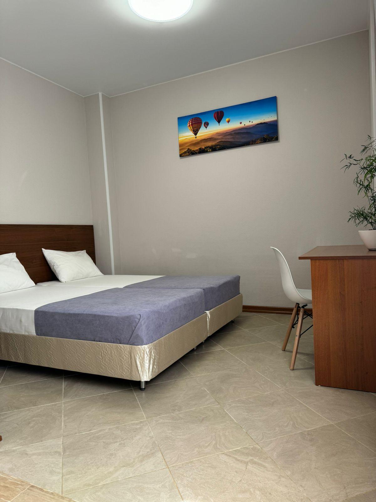 Фото Бирюзовый