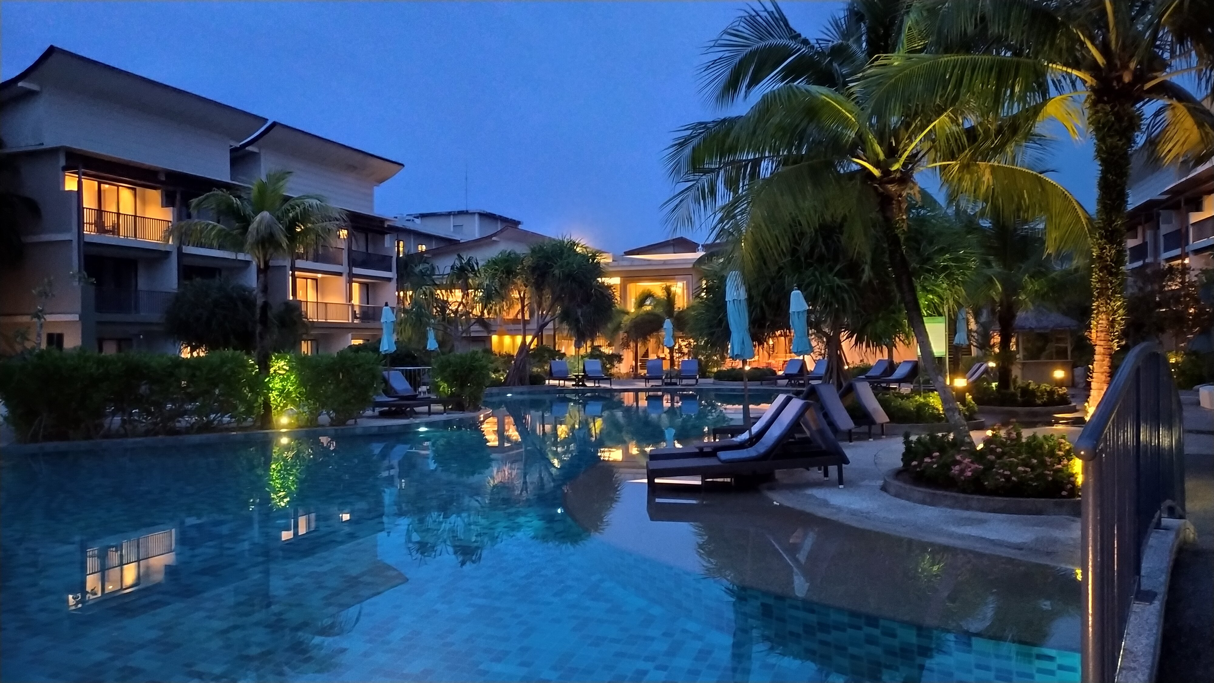 Фото Le Meridien Khao Lak Resort & SPA