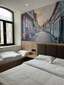 Холидэй Хотел