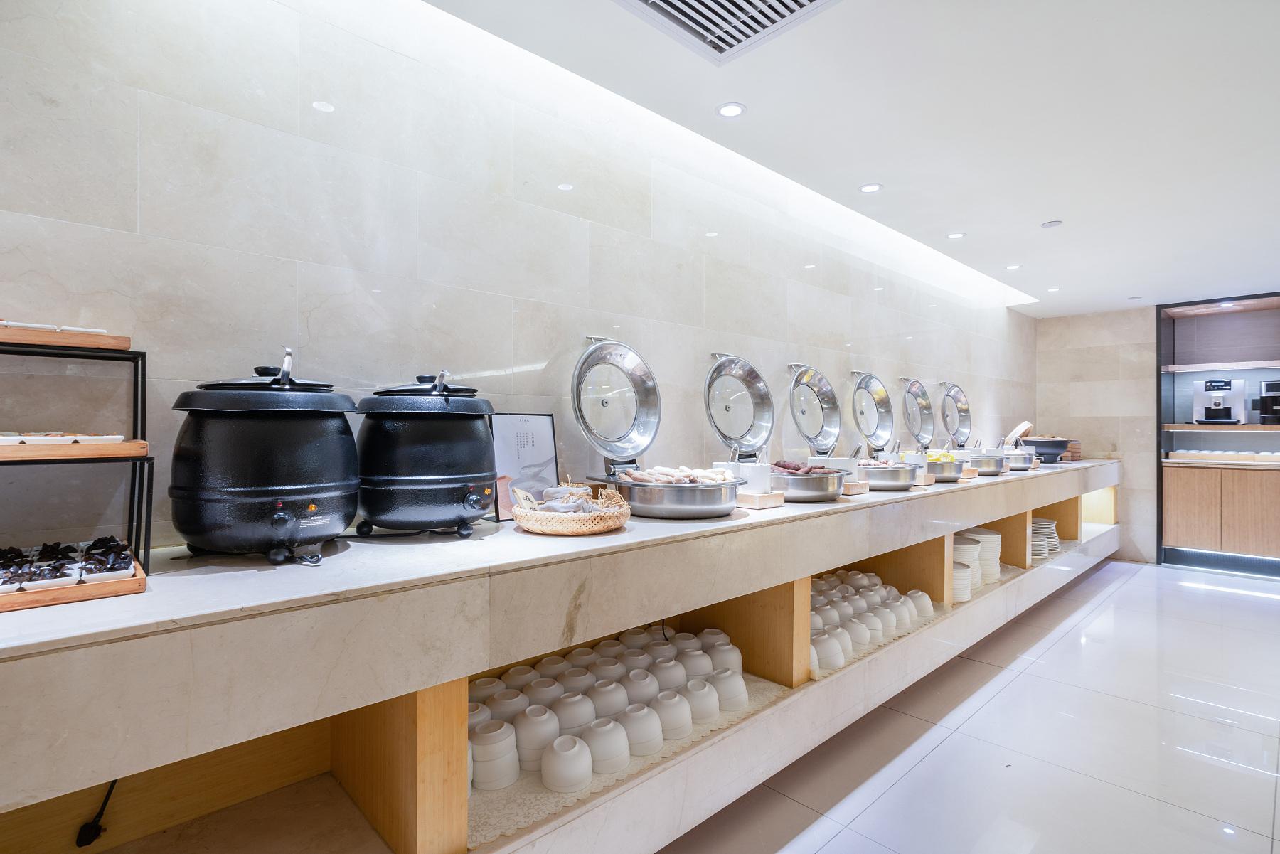 Фото Ji Hotel Guangzhou Tianhe East Railway Station