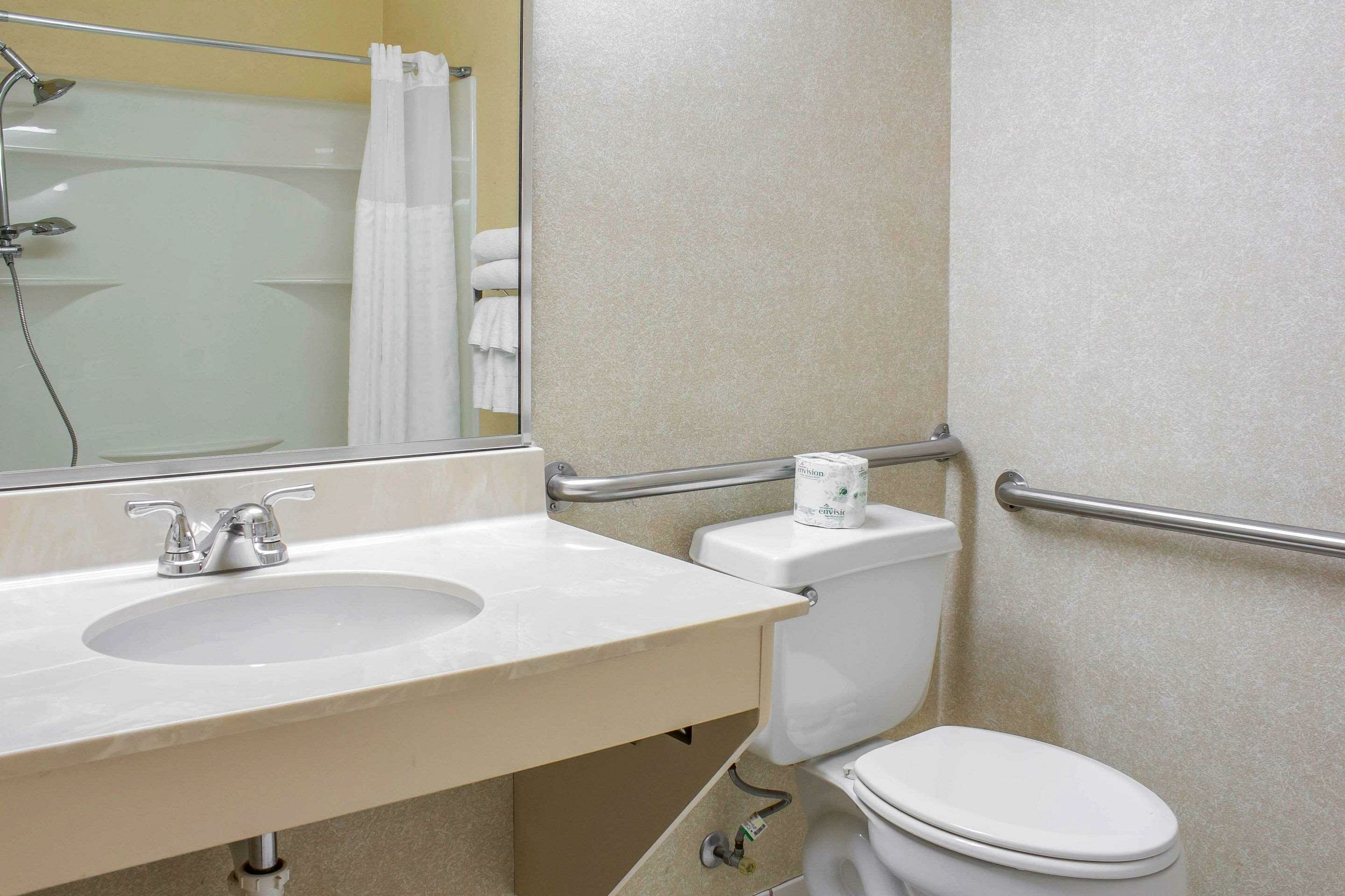 Фото Quality Inn Kirksville