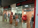 Highway (Mira Avenue, 84), tienda de ropa