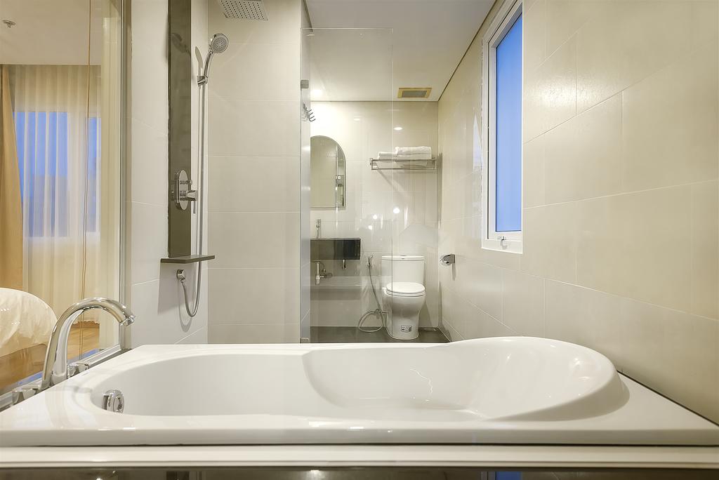 Фото C Central Hotel