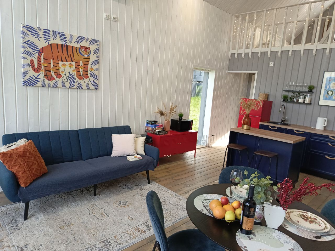 Фото Барн Hide Forest